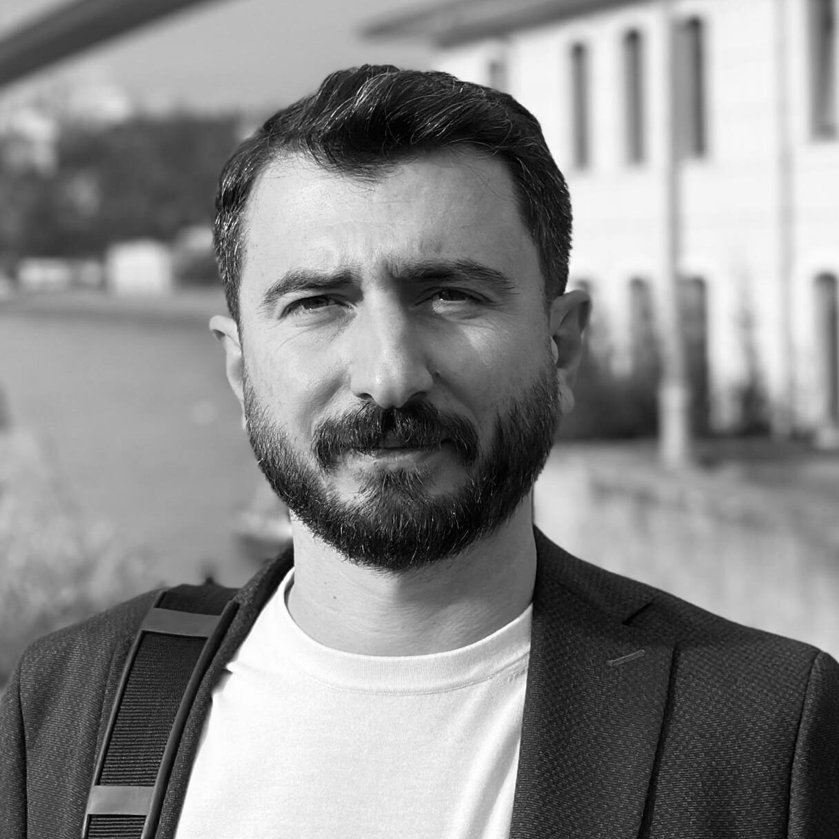 burak-ozdemir-redearge